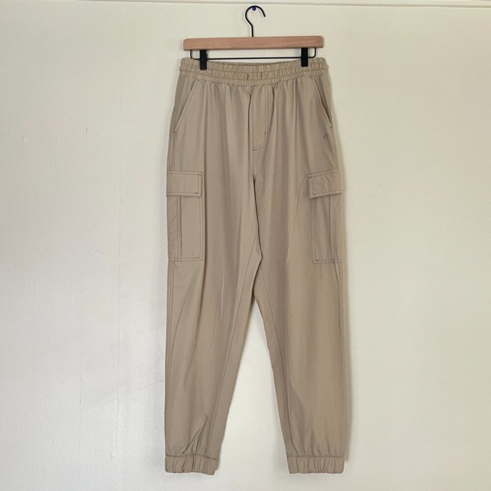 The American Outdoorsman Tan Cargo Jogger Hiking Pants Size L